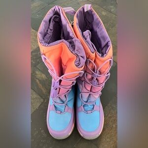 Lands' End Gray Sole with Red Log, New With Tags!